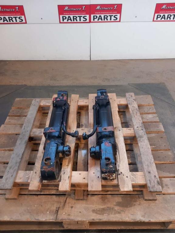 Piston pour Hitachi ZX130 Photo 4