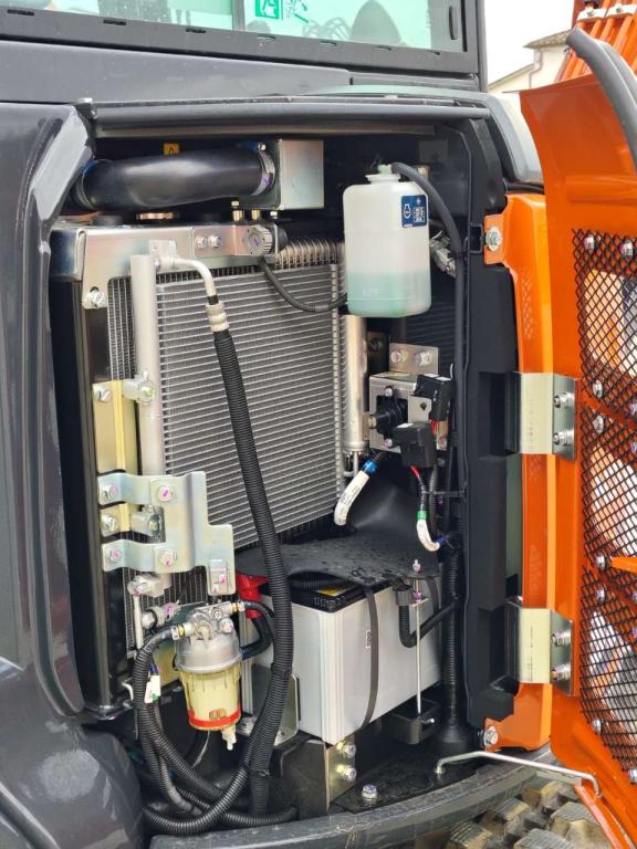 Hitachi ZX 38U-6 CLR Photo 9