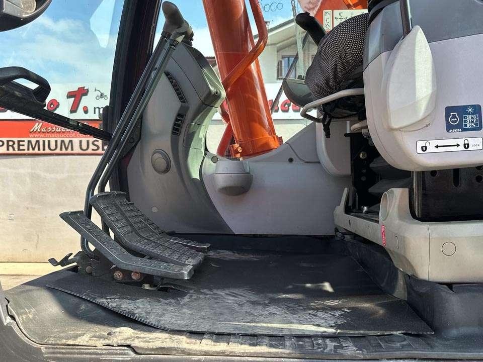 Hitachi ZX300LCNT-6 Photo 14