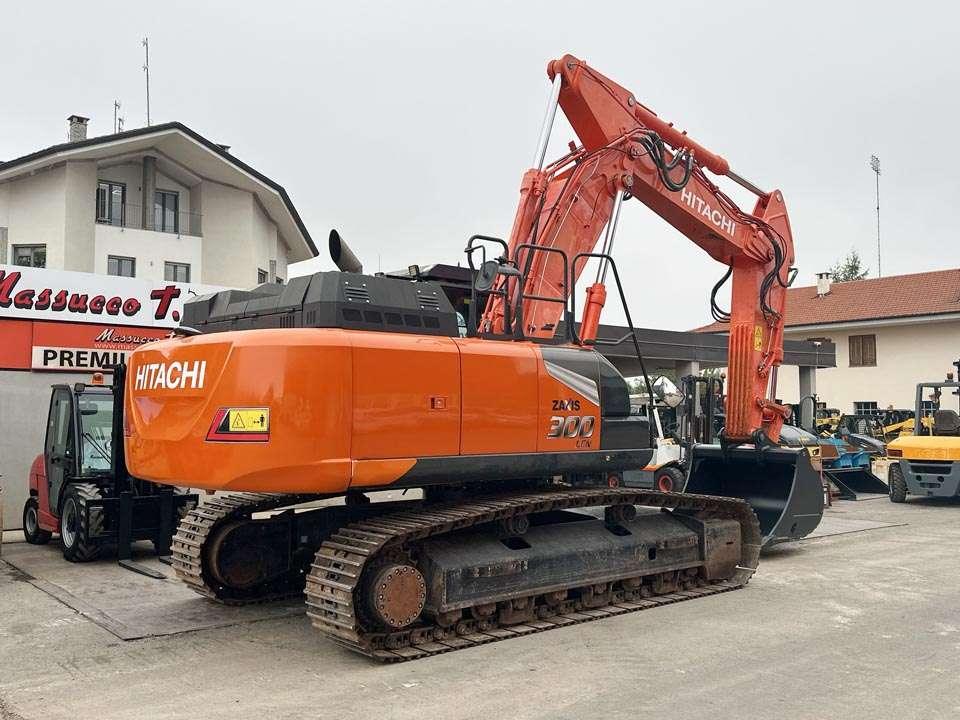 Hitachi ZX300LCNT-6 Photo 22