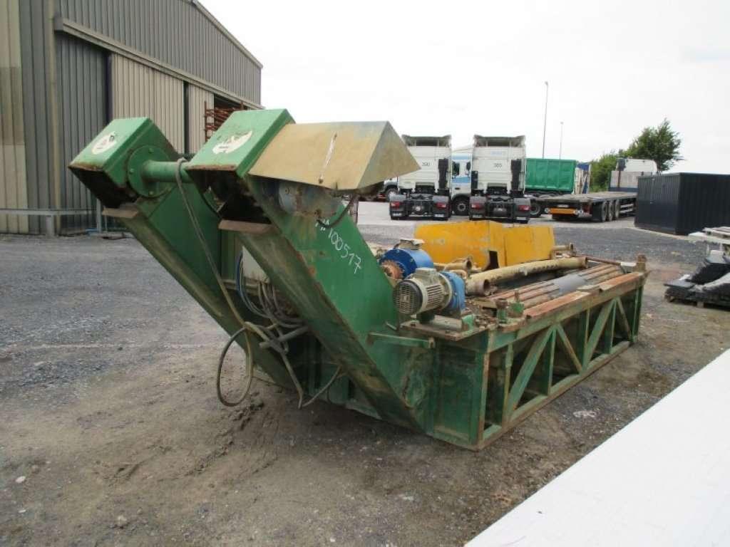 BANDENKUISER Banden- kuiser/ Lavage pneus Photo 1