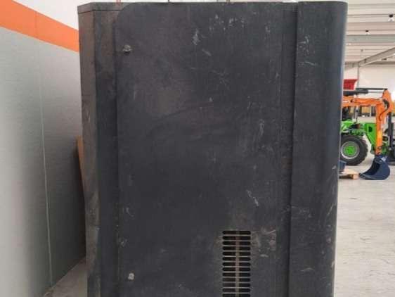 Elgi EG90v Photo 3
