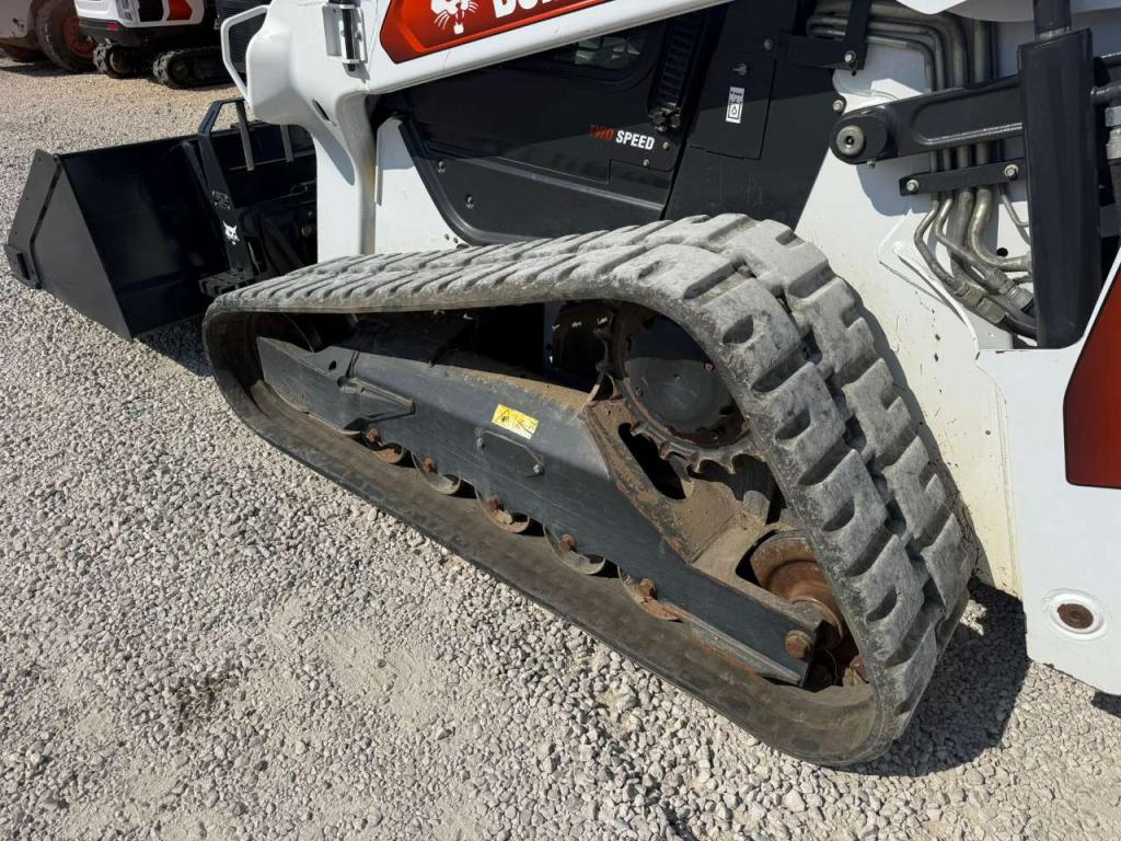 Bobcat T86 Photo 12