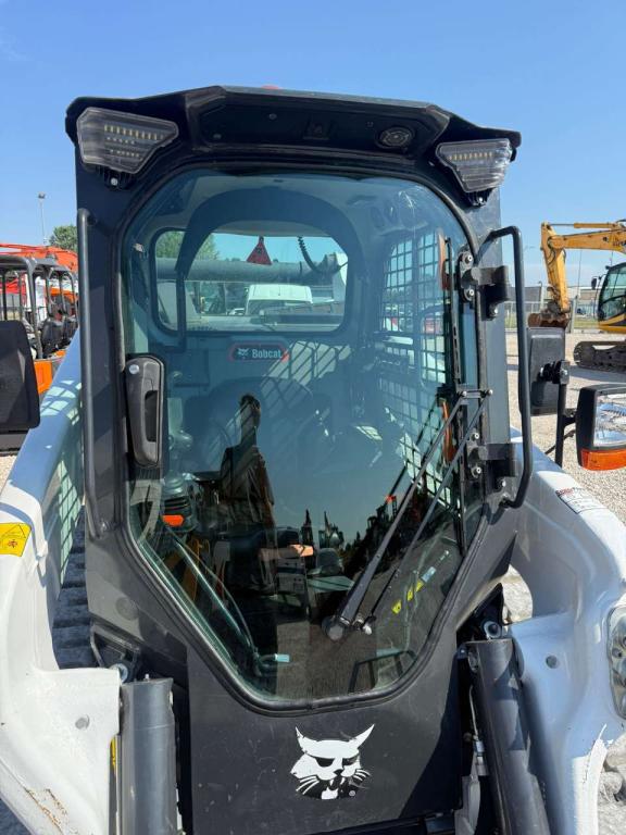 Bobcat T86 Photo 5
