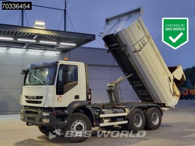 Iveco Trakker 330 6X4 13m3 tipper Steel suspension Big-Axle Manual Euro 5 en vente par BAS World B.V.