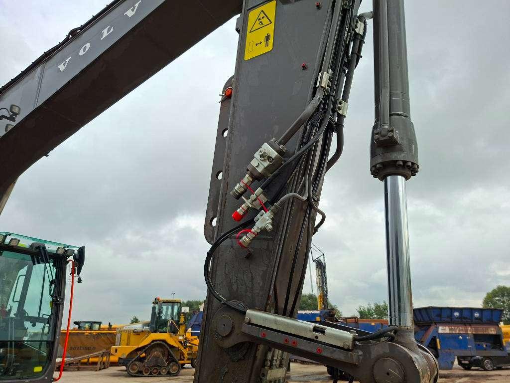 Volvo EC230FL5 Photo 10
