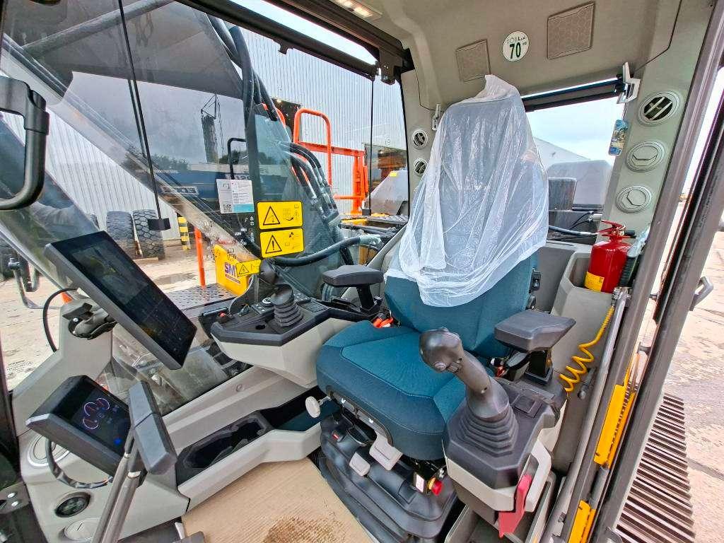 Volvo EC230FL5 Photo 11