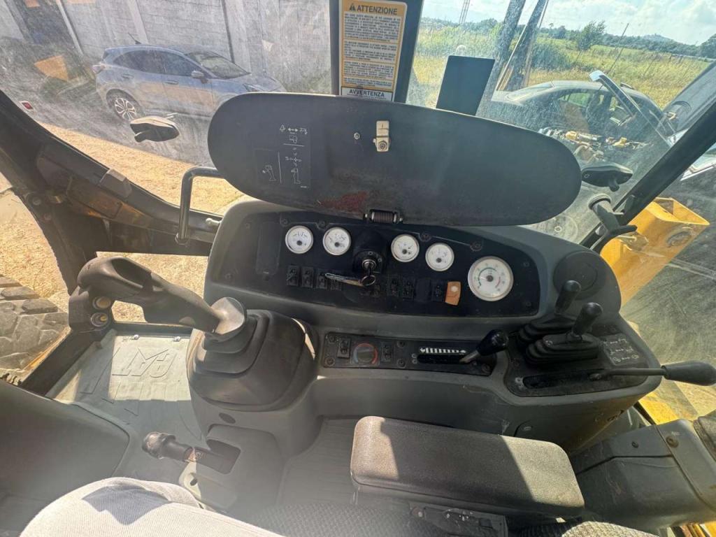 Caterpillar 432D Photo 9