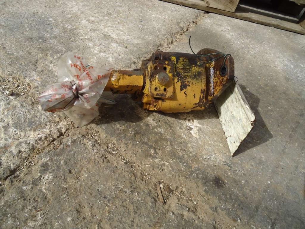 Pompe hydraulique pour Komatsu D31S Photo 2