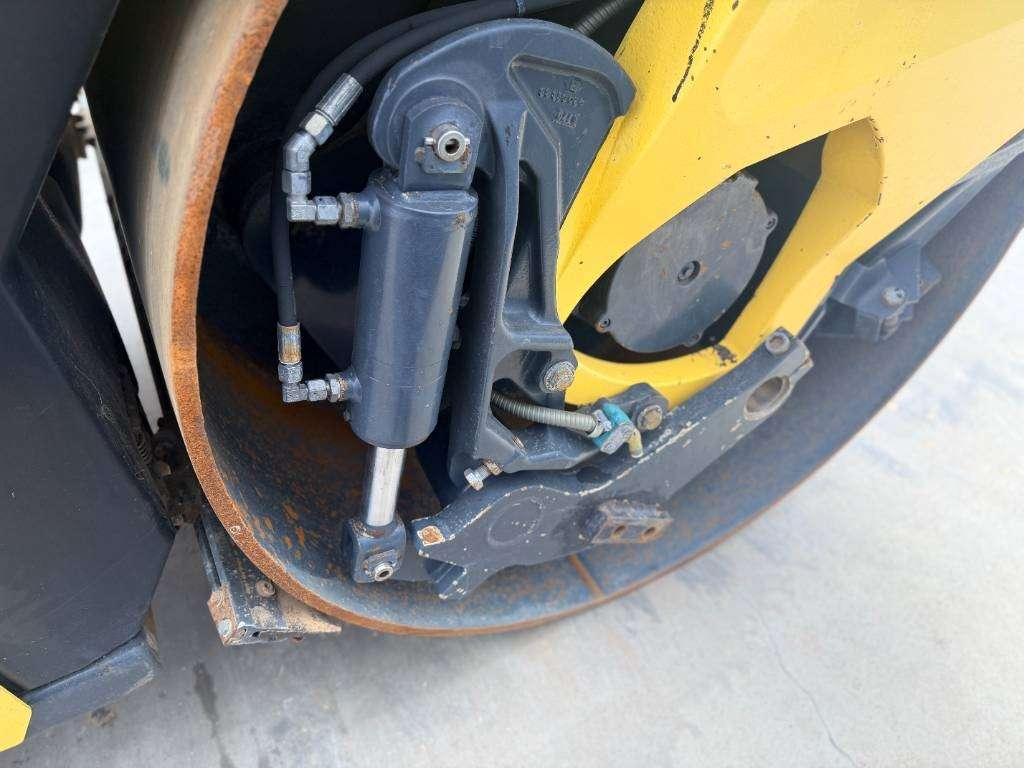 Bomag BW161AD-5 Photo 30