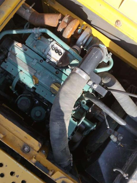 Volvo EC140B Photo 8