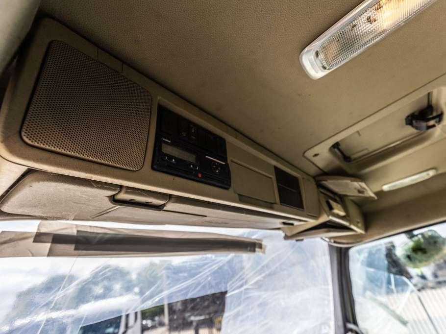 Volvo FMX 410+LIEBHERR Photo 12