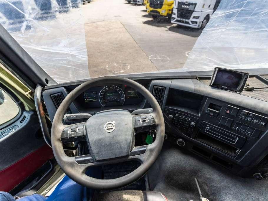 Volvo FMX 410+LIEBHERR Photo 17