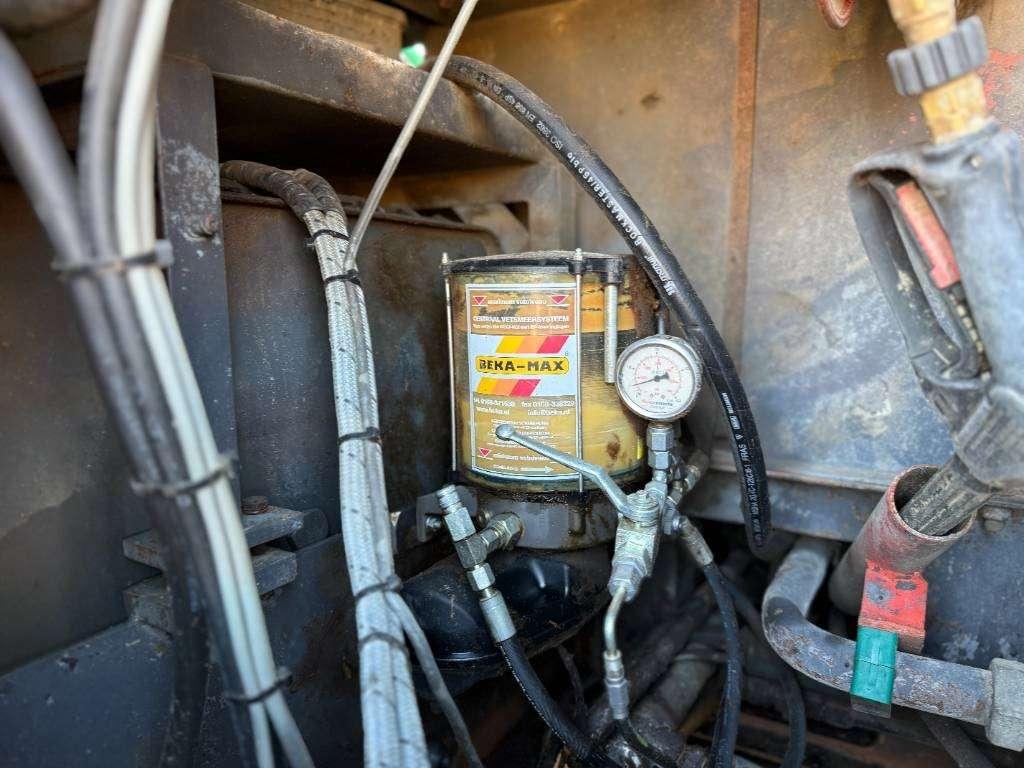 Hitachi KH150GLS-2 - 30.3m Drill / Powerpack / Hydr Tracks Photo 23