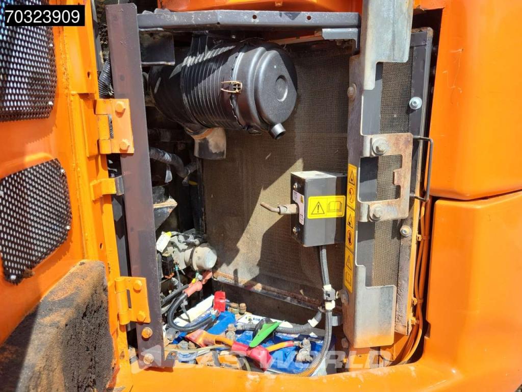 Hitachi ZX85 US-5A Photo 22
