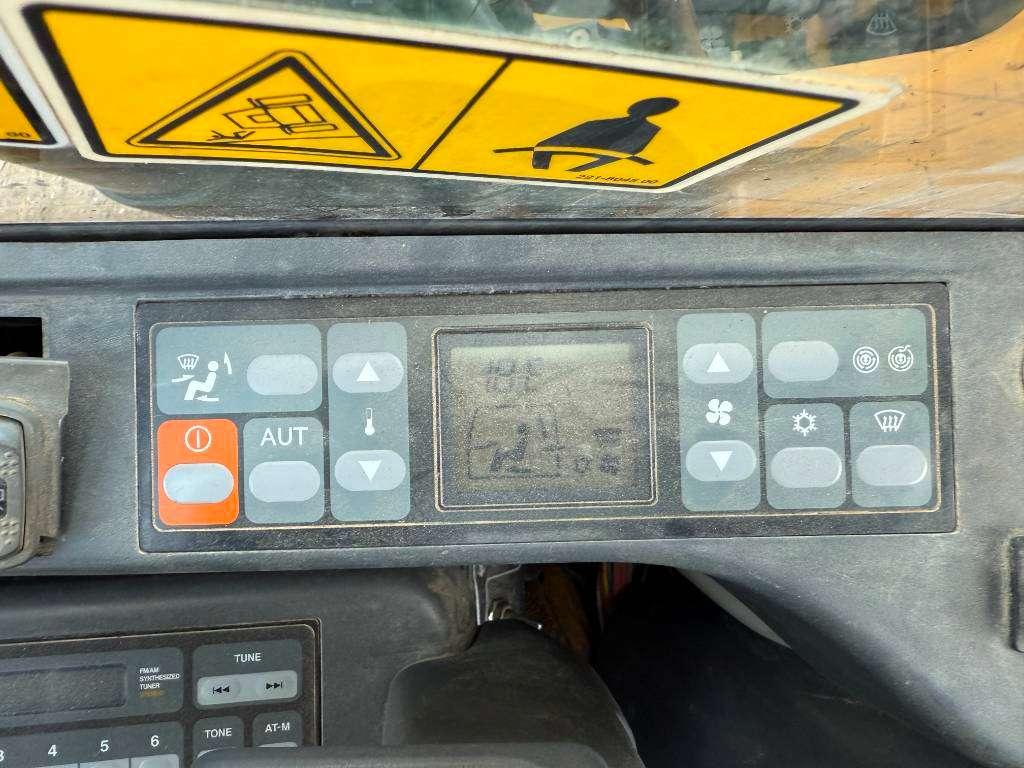 Caterpillar 345C UHD 27m - Hydr Undercarriage / German Machine Photo 12