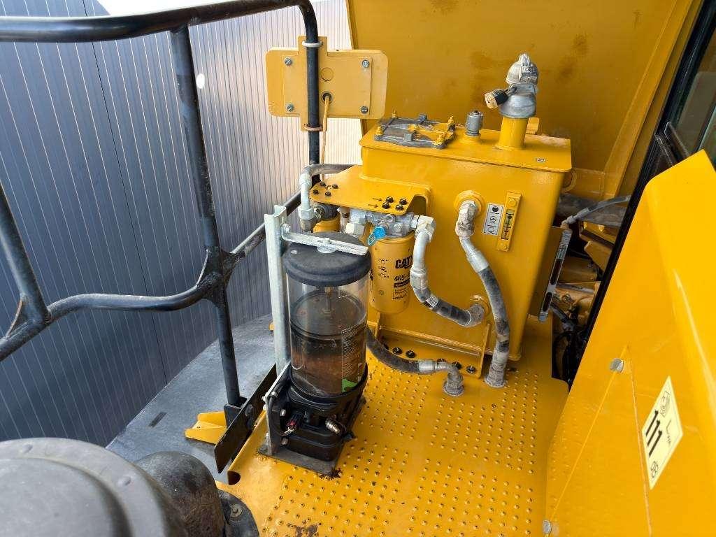 Caterpillar 772G - Excellent condition Photo 13
