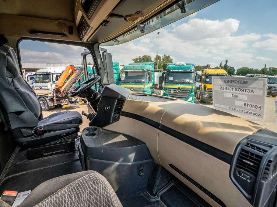 Mercedes-Benz ACTROS 1845 LS Photo 16