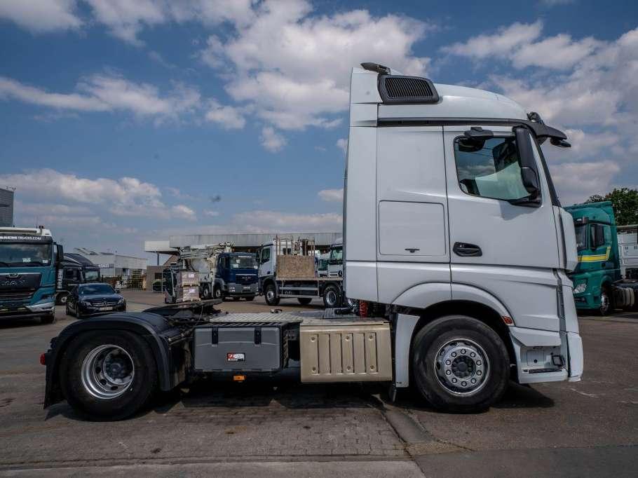 Mercedes-Benz ACTROS 1845 LS Photo 3