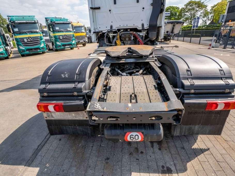 Mercedes-Benz ACTROS 1845 LS Photo 8