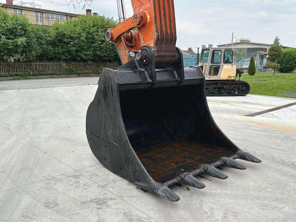 Hitachi ZX470LCH-5B Photo 9