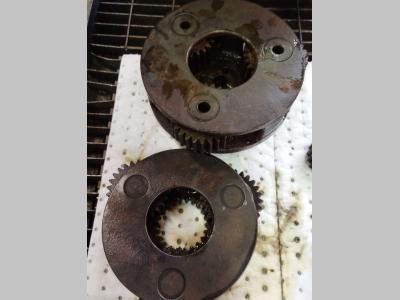 Réducteur de rotation pour Caterpillar 312 B en vente par PRV Ricambi Srl