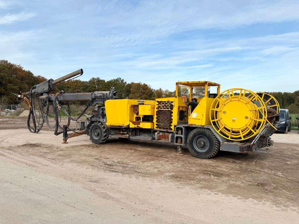 Epiroc ME5 - Concrete Sprayer Shotcrete / 4 Wheel Steer Photo 2