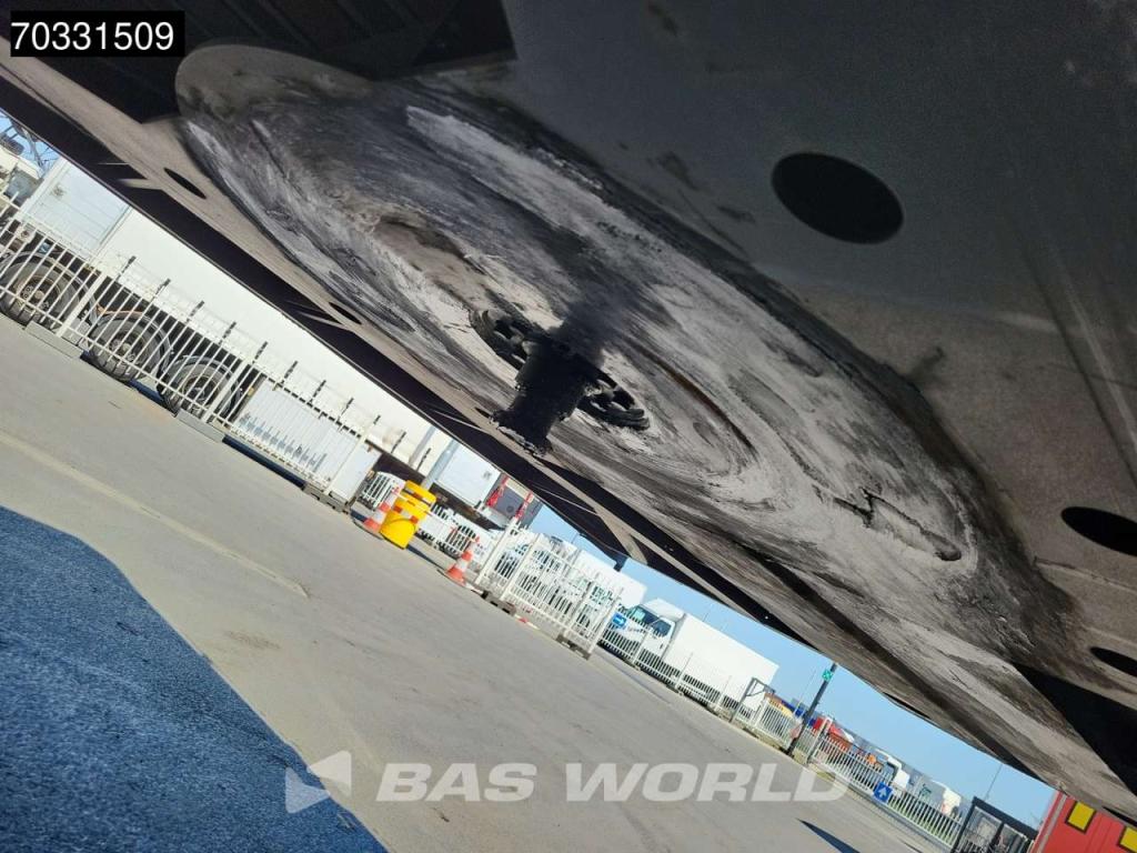 Krone SD Hardwood Omega Lift Axle Anti Vandalism Photo 24