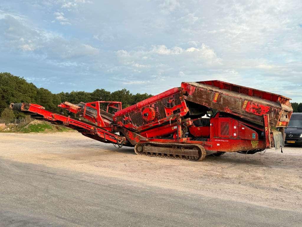 Terex Finlay 883T - 2 Side Conveyor / Auto Greasing Photo 1
