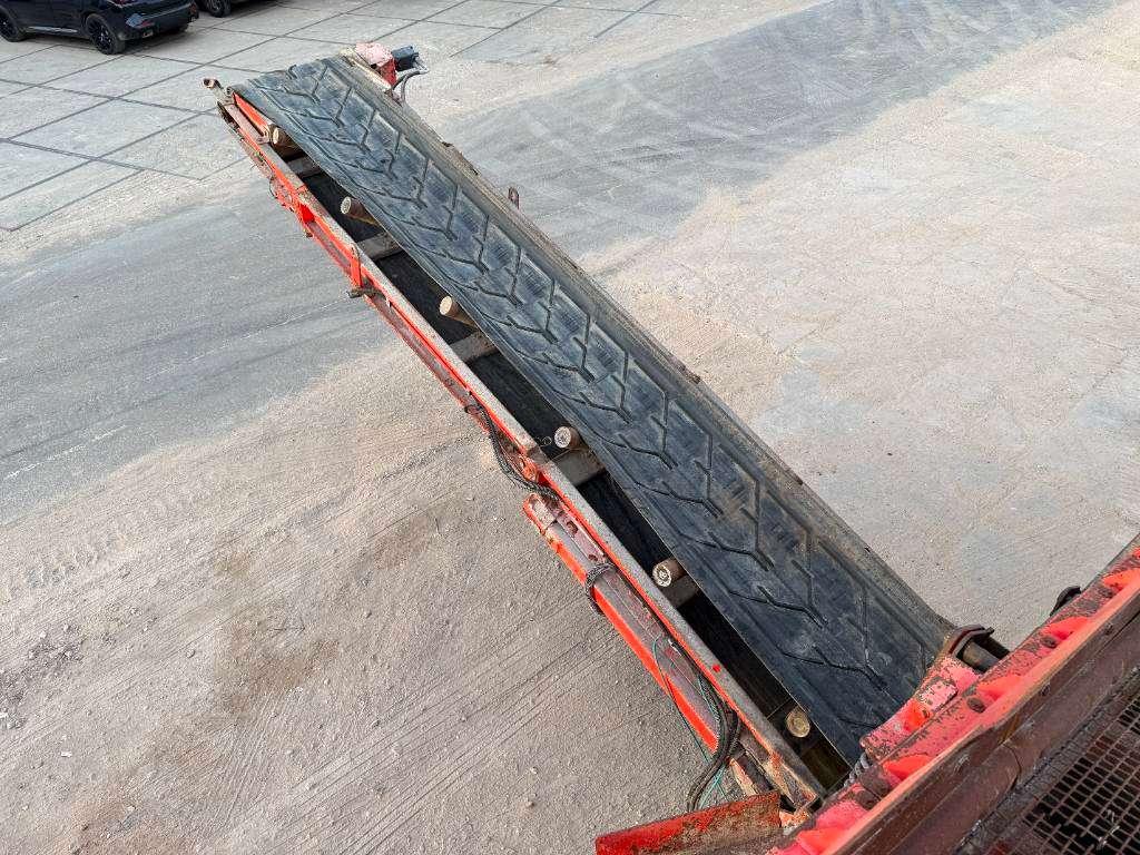 Terex Finlay 883T - 2 Side Conveyor / Auto Greasing Photo 23
