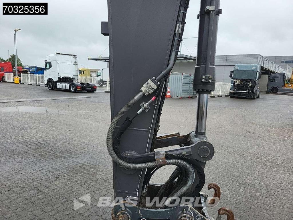 Volvo EC300 E NL Photo 11