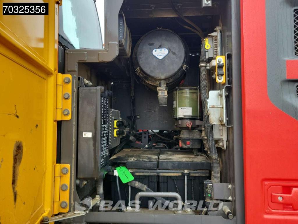 Volvo EC300 E NL Photo 19