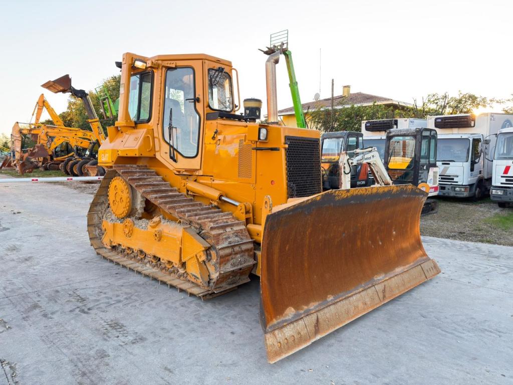 Caterpillar D5H Photo 2