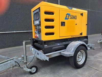 SDMO R 22 C3 en vente par Machinery Resale
