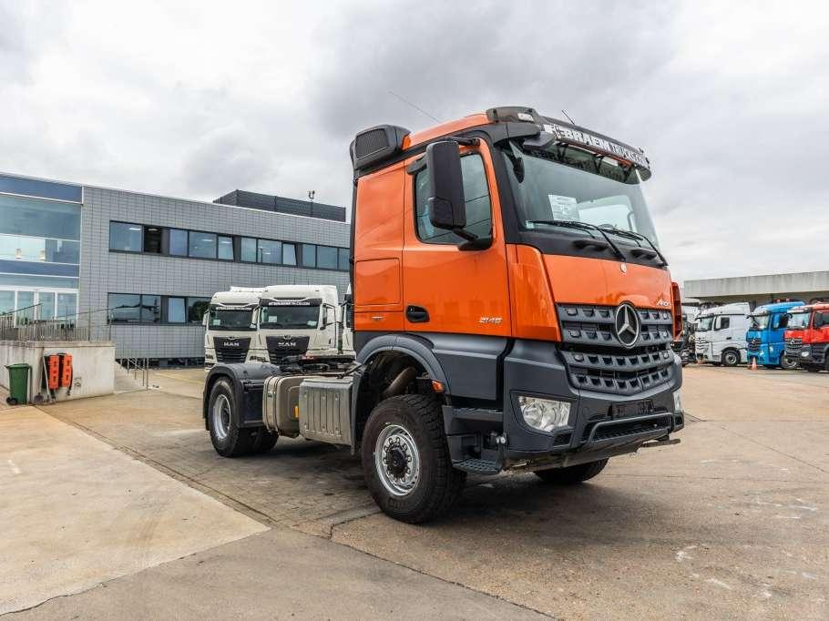 Mercedes-Benz AROCS 2145 - 4X4 Photo 2