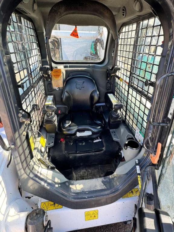 Bobcat T 870 Photo 5