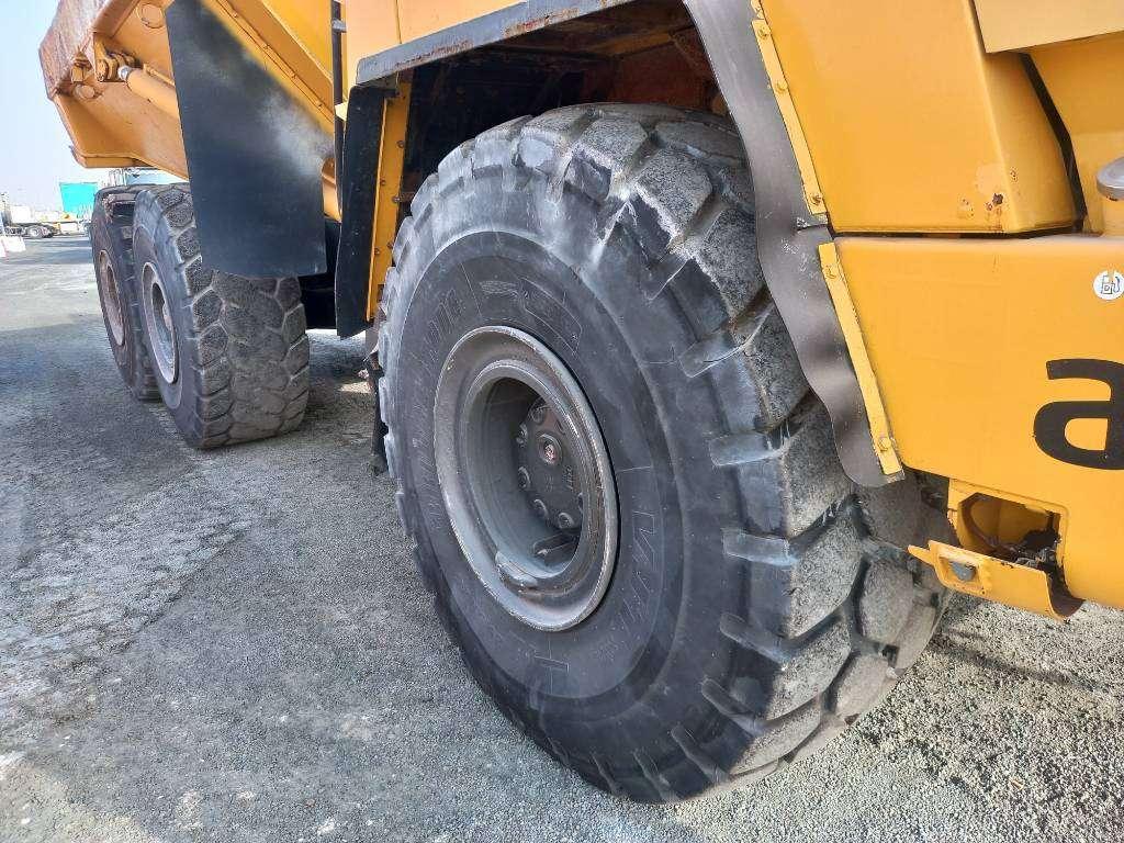 Komatsu HM400-3R (4 units available for sale in Abu Dhabi) Photo 17