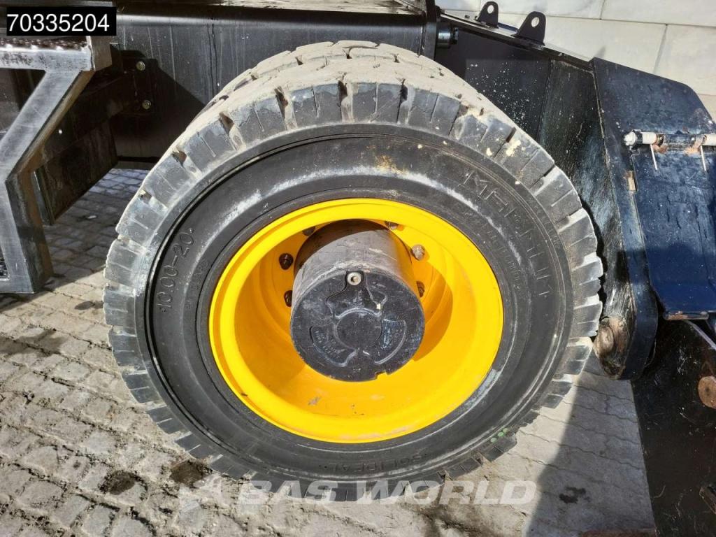 JCB JS175 W Lift Cabin Photo 23