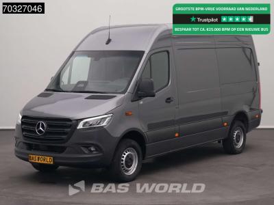 Mercedes-Benz Sprinter 317 CDI Automaat L2H2 170PK LED Navi Airco Cruise Camera 10inch MBUX CarPlay Parkeersensor en vente par BAS World B.V.