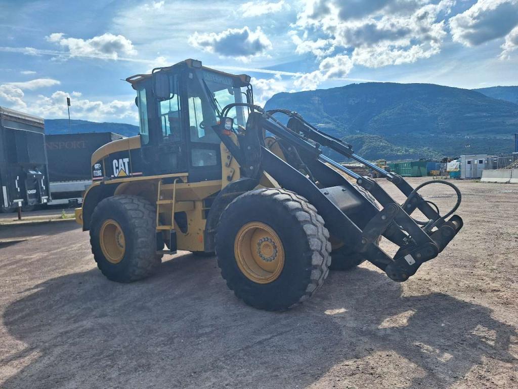Caterpillar IT 28 G Photo 9