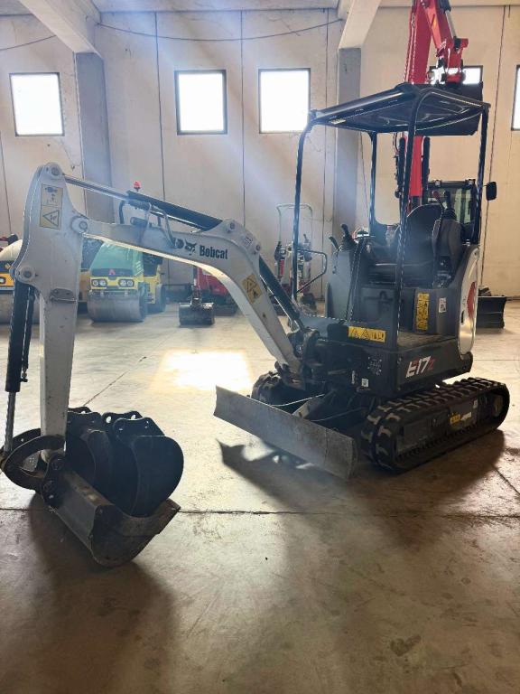 Bobcat E 17Z Photo 3