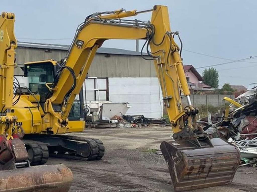 Komatsu PC88MR-8 Photo 2
