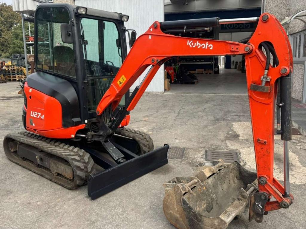 Kubota U27.4 Photo 2