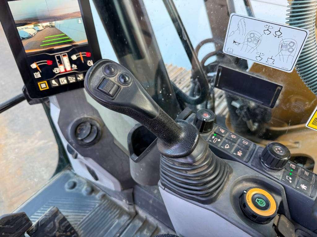 Caterpillar 323 - Next Gen - Hammer Lines / Quick Coupler Photo 11
