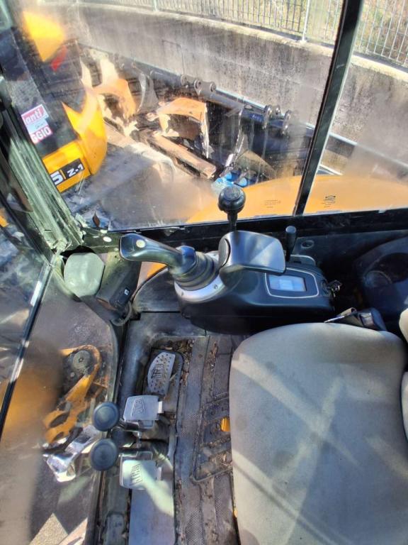 JCB 8035 Photo 9