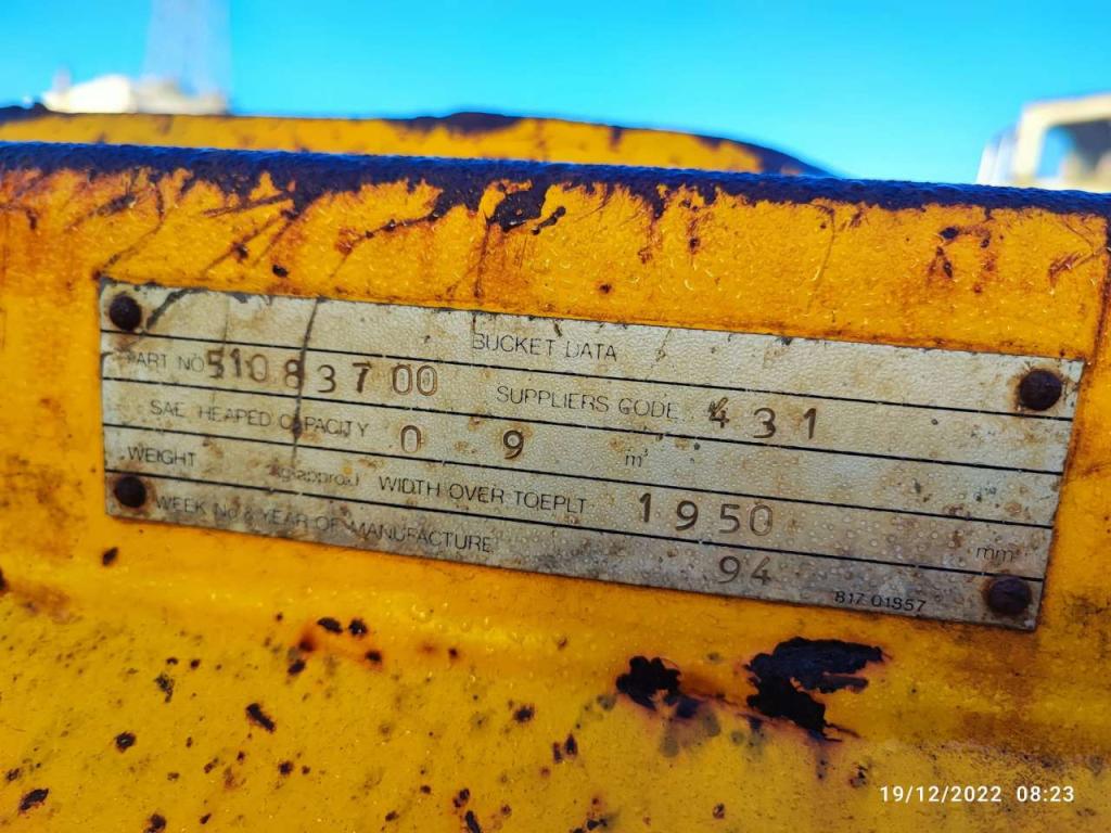 JCB 409 Photo 4