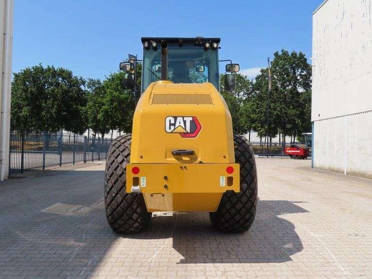 CAT CS13 Photo 3