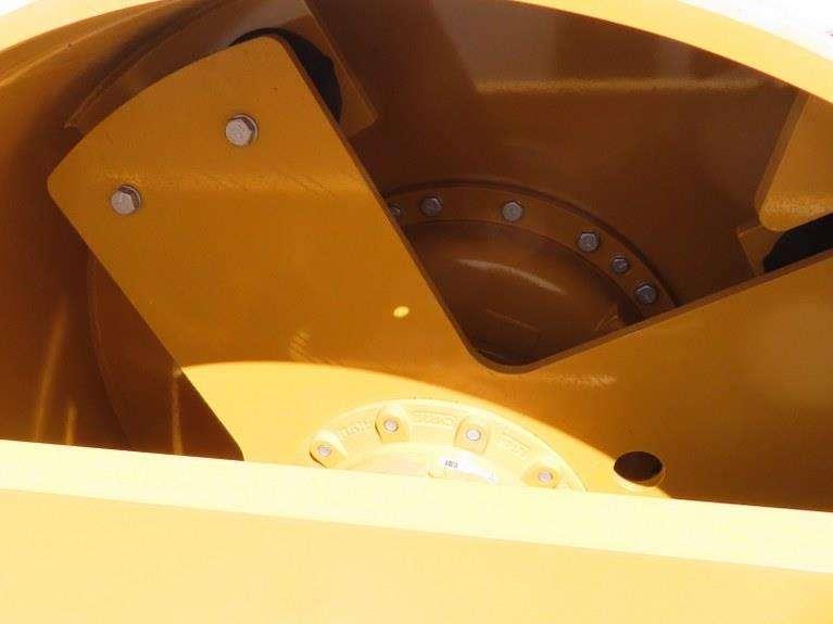 Caterpillar CS13 Photo 16