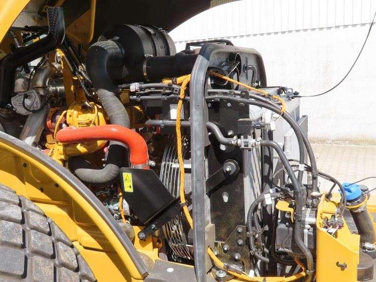 Caterpillar CS13 Photo 9