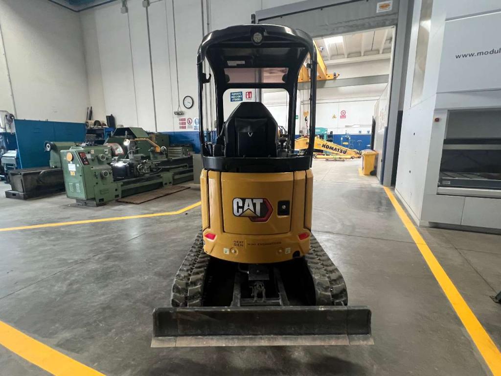 Caterpillar 302 CR Photo 4